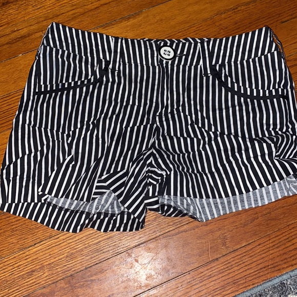 Asami Imajuku shorts shorts xs - Picture 2 of 5